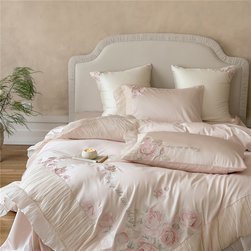 Home Textiles Premium - Set Sprei Mewah Bordir Premium 1000TC